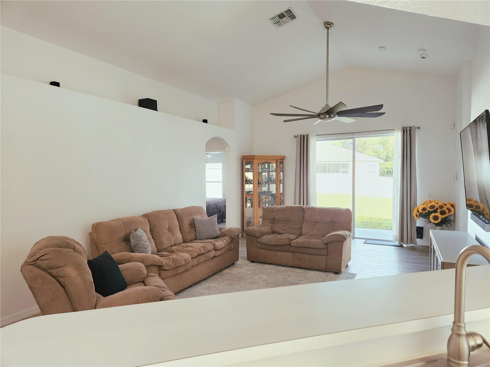 MEADOW POINTE III PHASE 1 - Residential