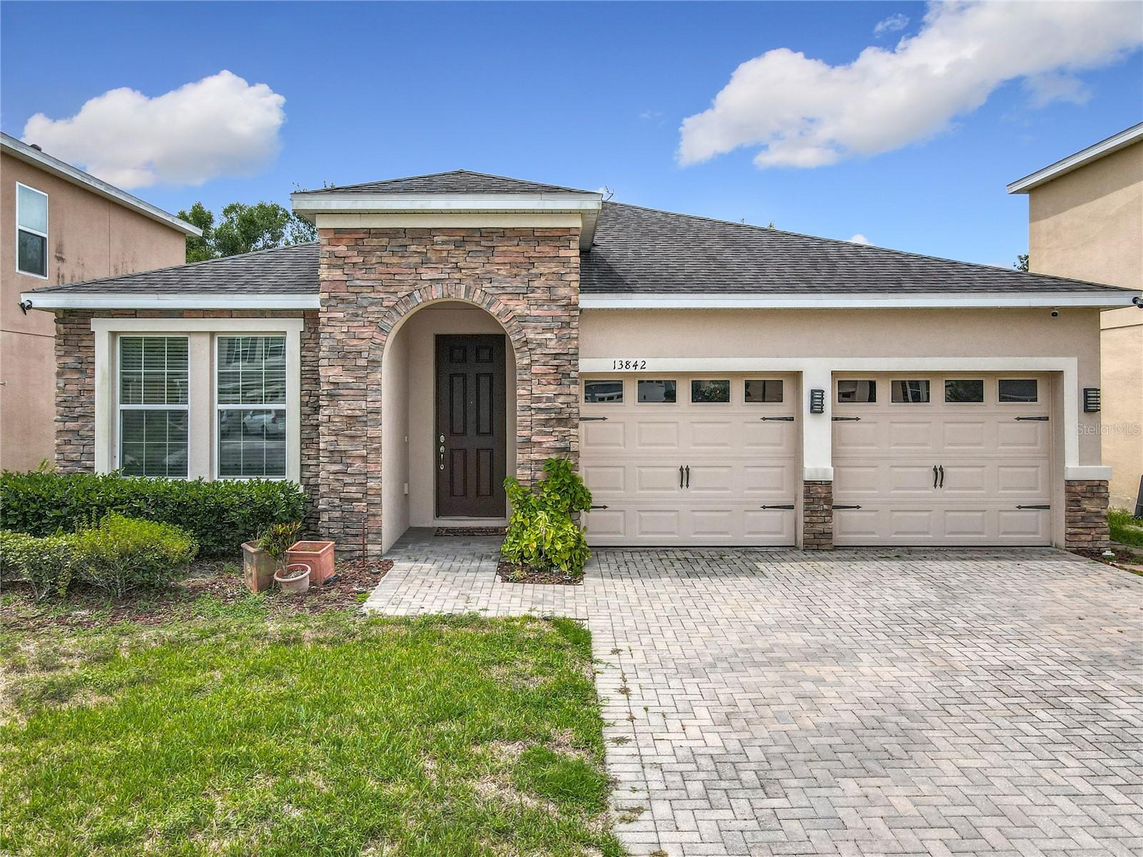 13842 PICKETT RESERVE COURT