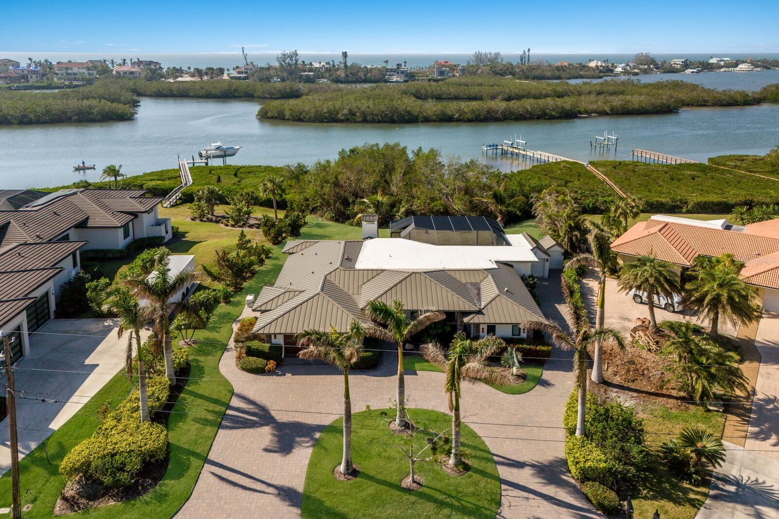 525 S SHORE DRIVE