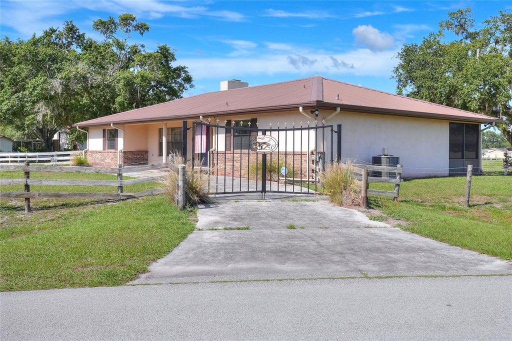 Photo of 4404 Musket Drive, Lakeland, FL 33810 (MLS # L4965491)