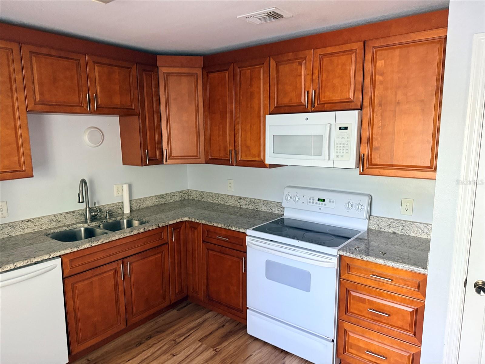 CLUBSIDE AT SABAL POINT A CONDO - Residential