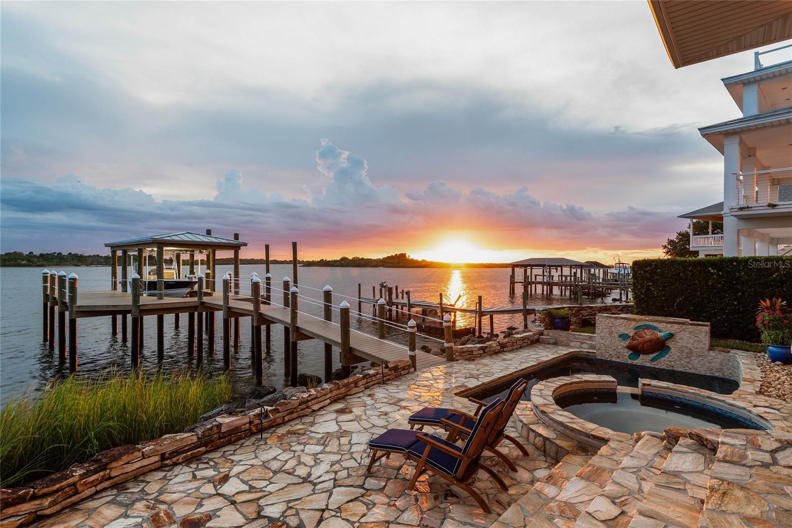SPYGLASS - Residential