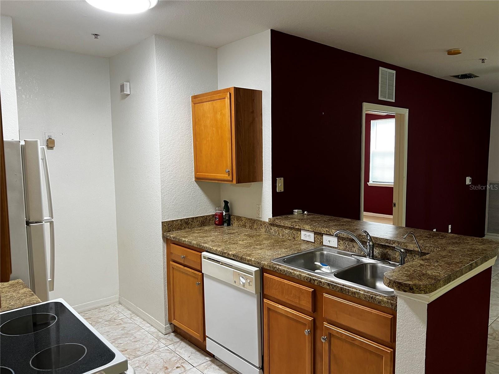 THE REGISTRY AT MICHIGAN PARK CONDOMINIUM - Residential