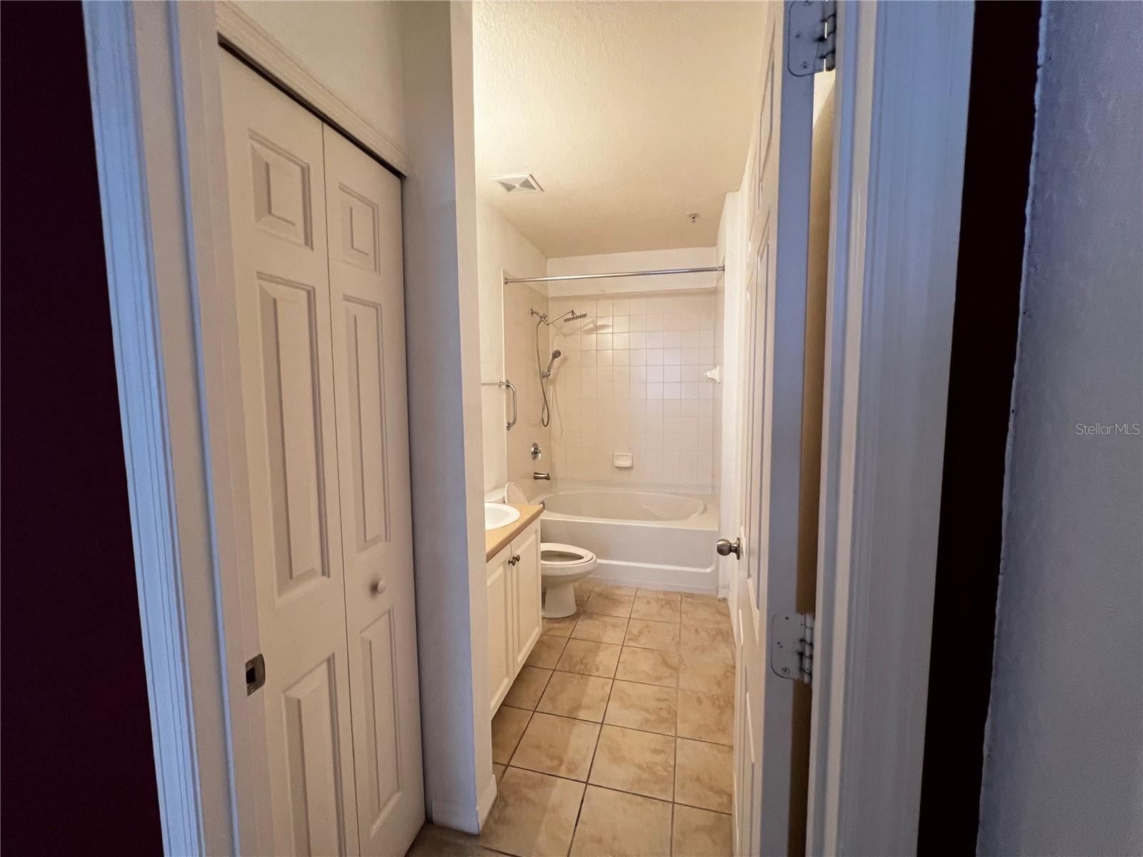 THE REGISTRY AT MICHIGAN PARK CONDOMINIUM - Residential