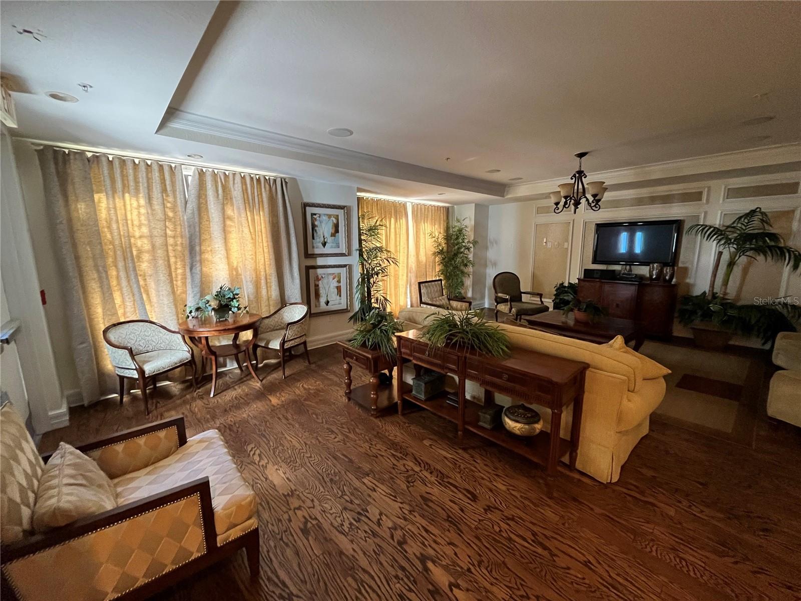 THE REGISTRY AT MICHIGAN PARK CONDOMINIUM - Residential