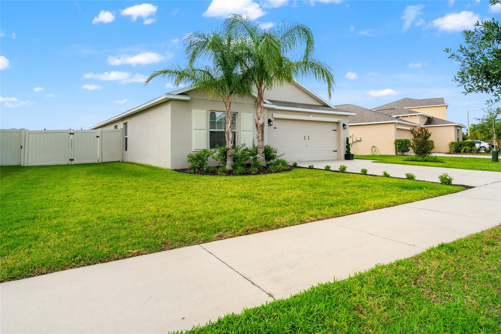 10512 FUZZY CATTAIL STREET