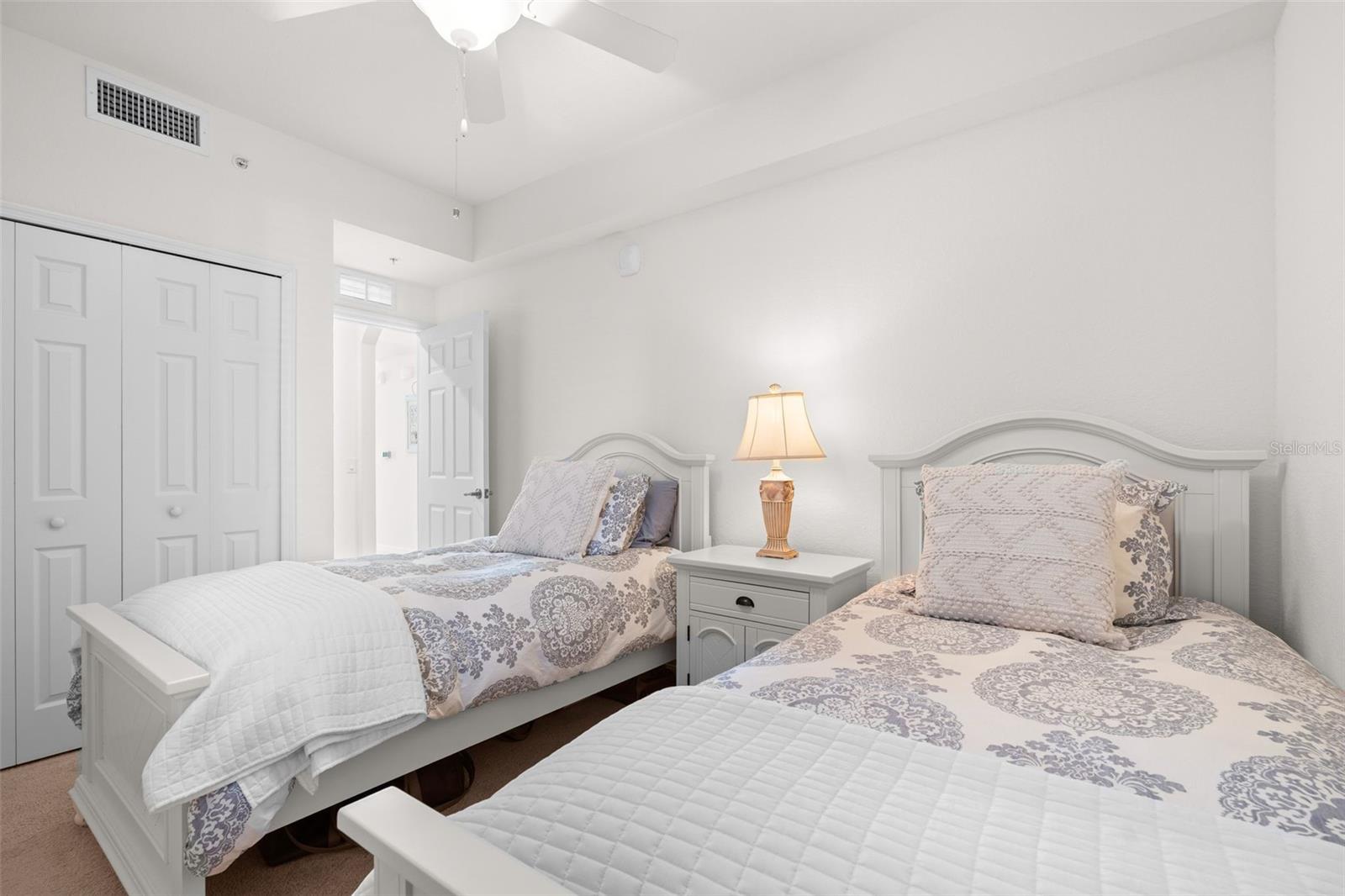 TERRACE II AT LAKEWOOD NATIONAL PH 2 - Residential Lease