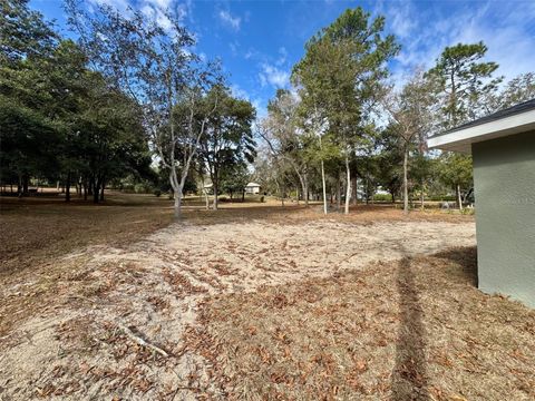 A home in DUNNELLON