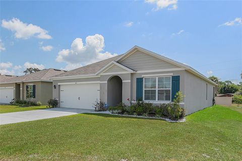 A home in WINTER HAVEN