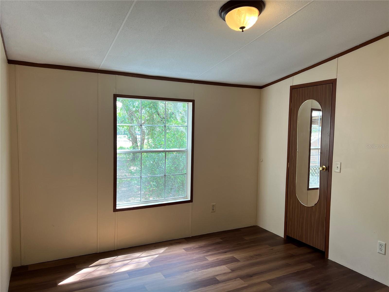 LAZY ACRES - Residential