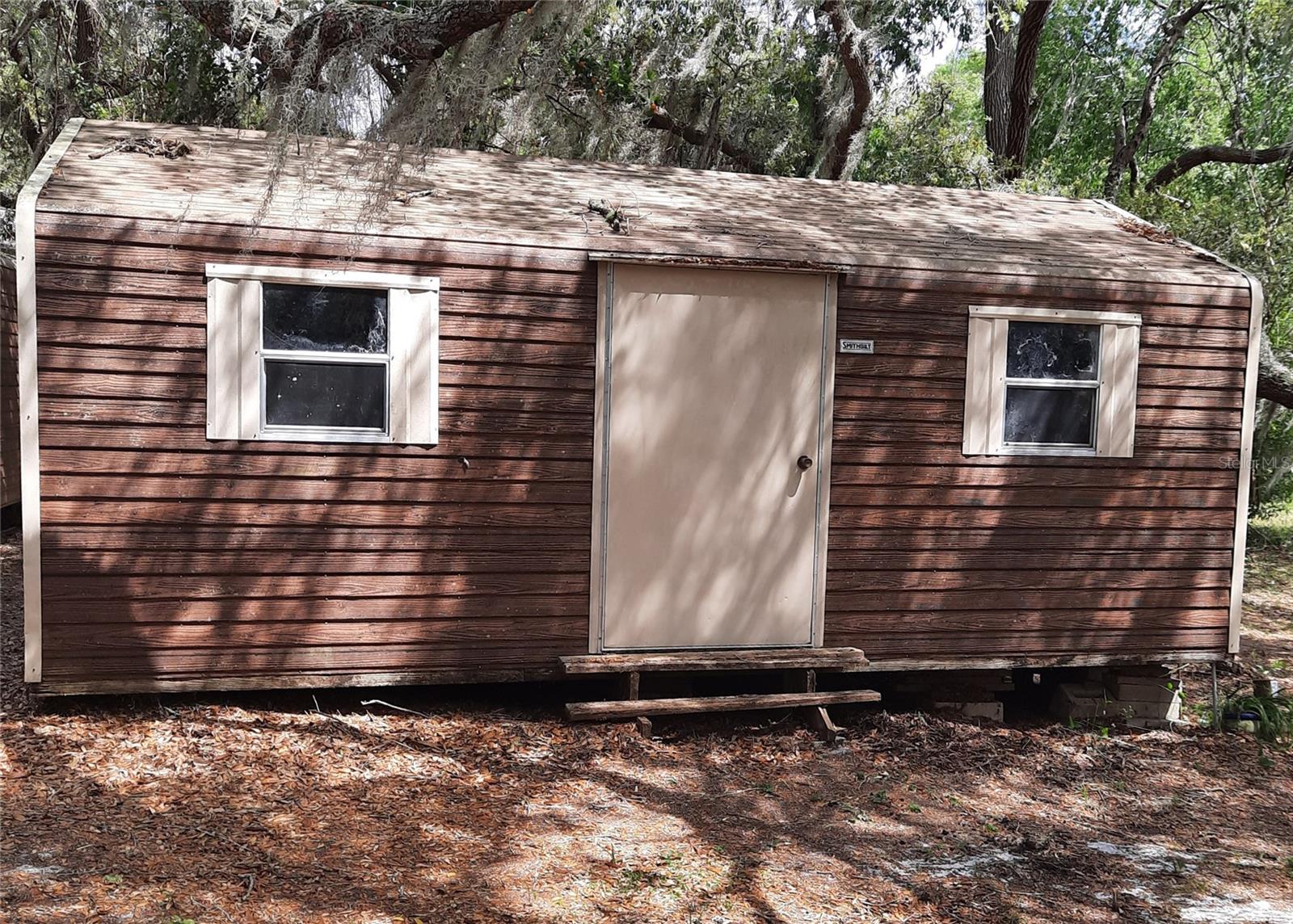 LAZY ACRES - Residential