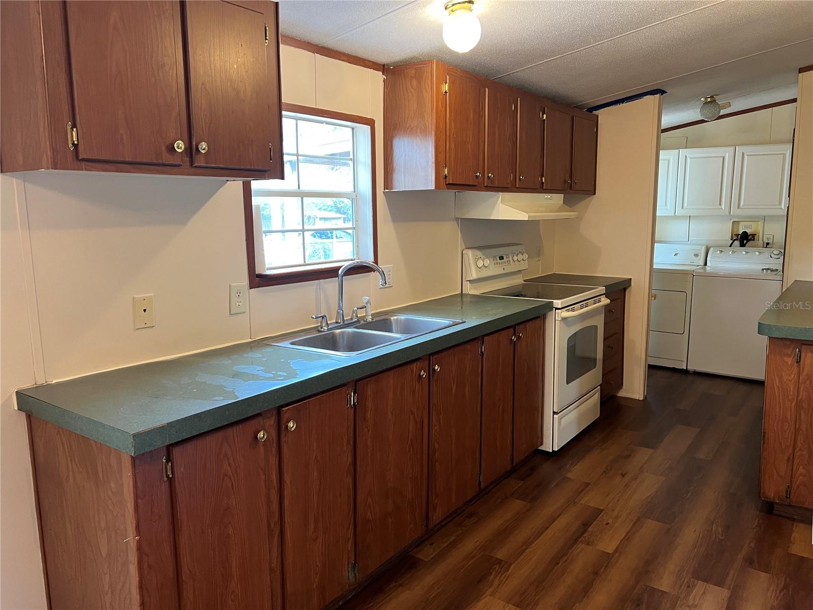 LAZY ACRES - Residential