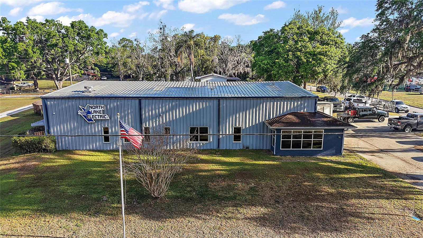 116 W KINGS HIGHWAY