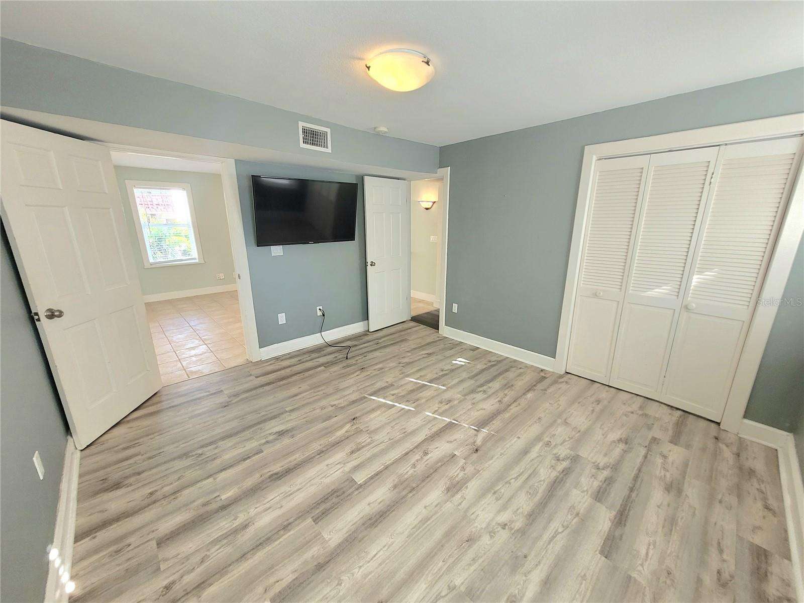 CONEY ISLAND - Residential Lease