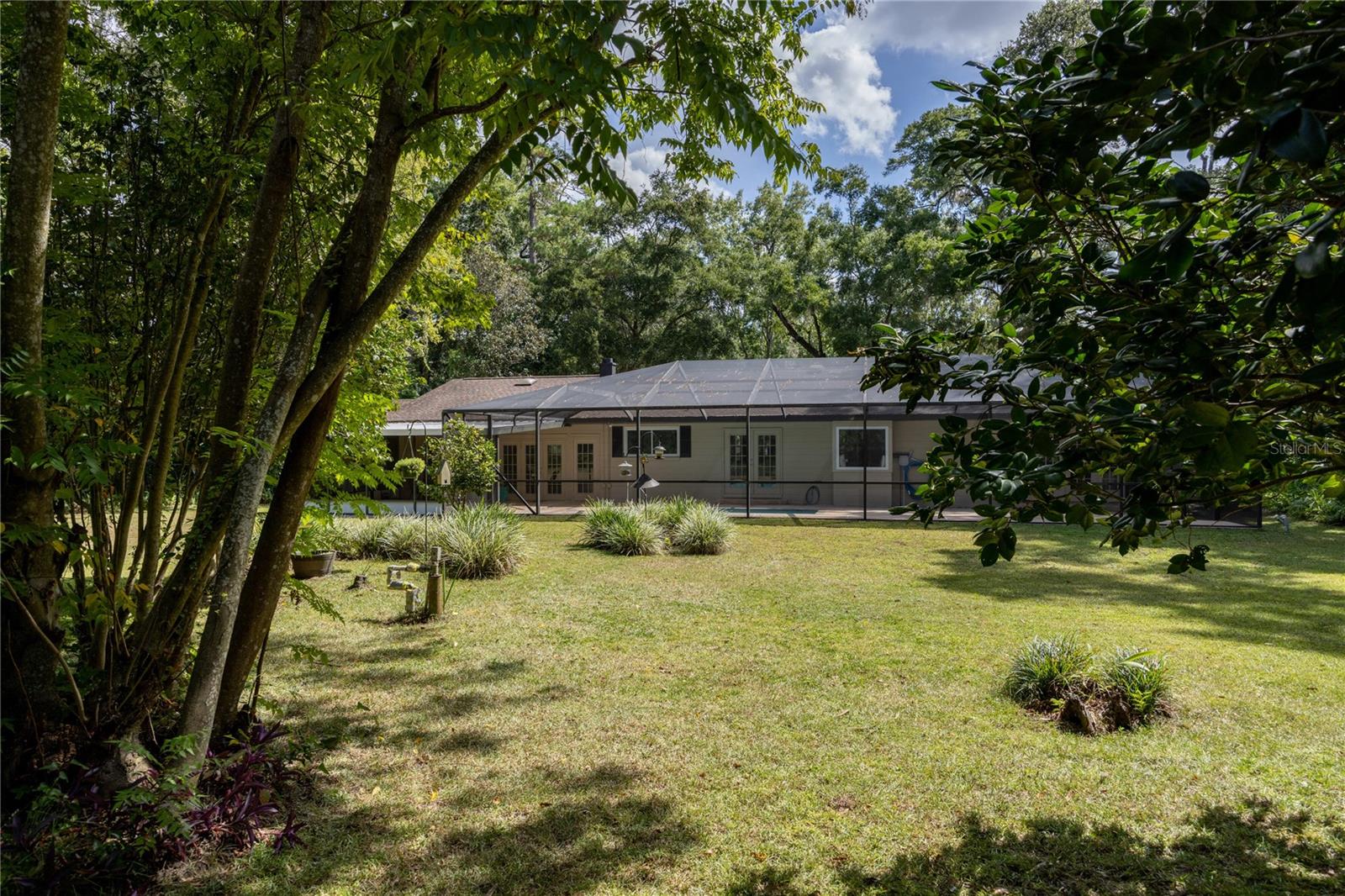 DURANT ESTATES - Residential