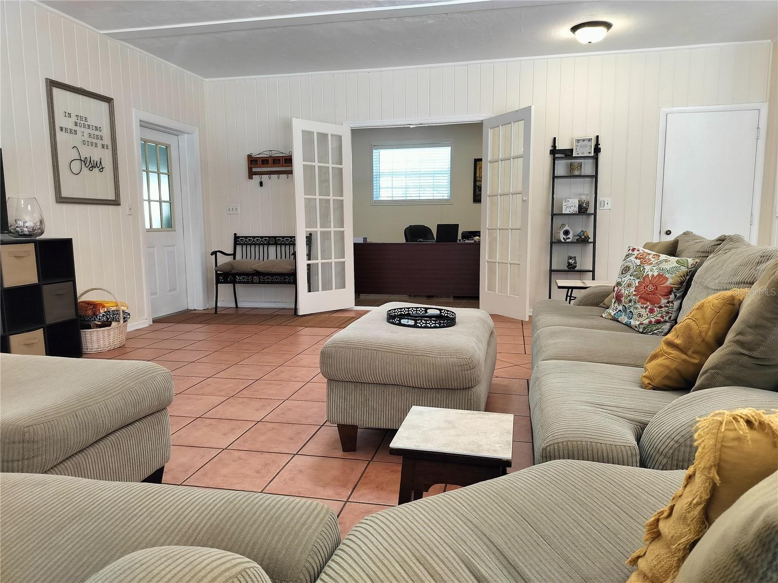 DURANT ESTATES - Residential