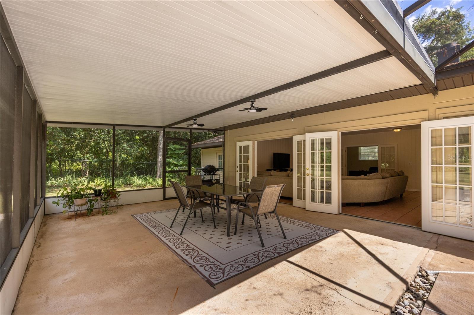 DURANT ESTATES - Residential