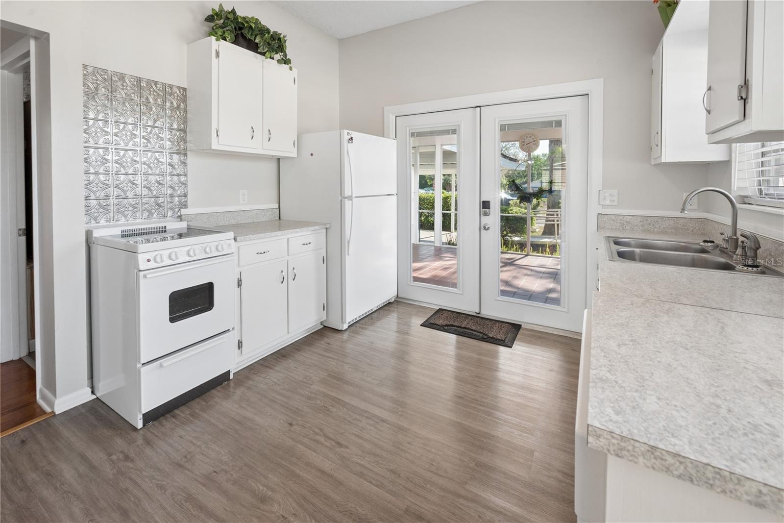 CARTERS ADD TO NEWBERRY - Residential