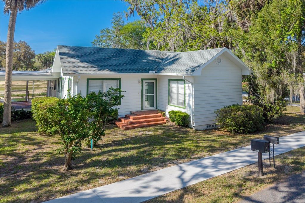 Photo of 25749 SW 1st Avenue, Newberry, FL 32669 (MLS # GC539622)