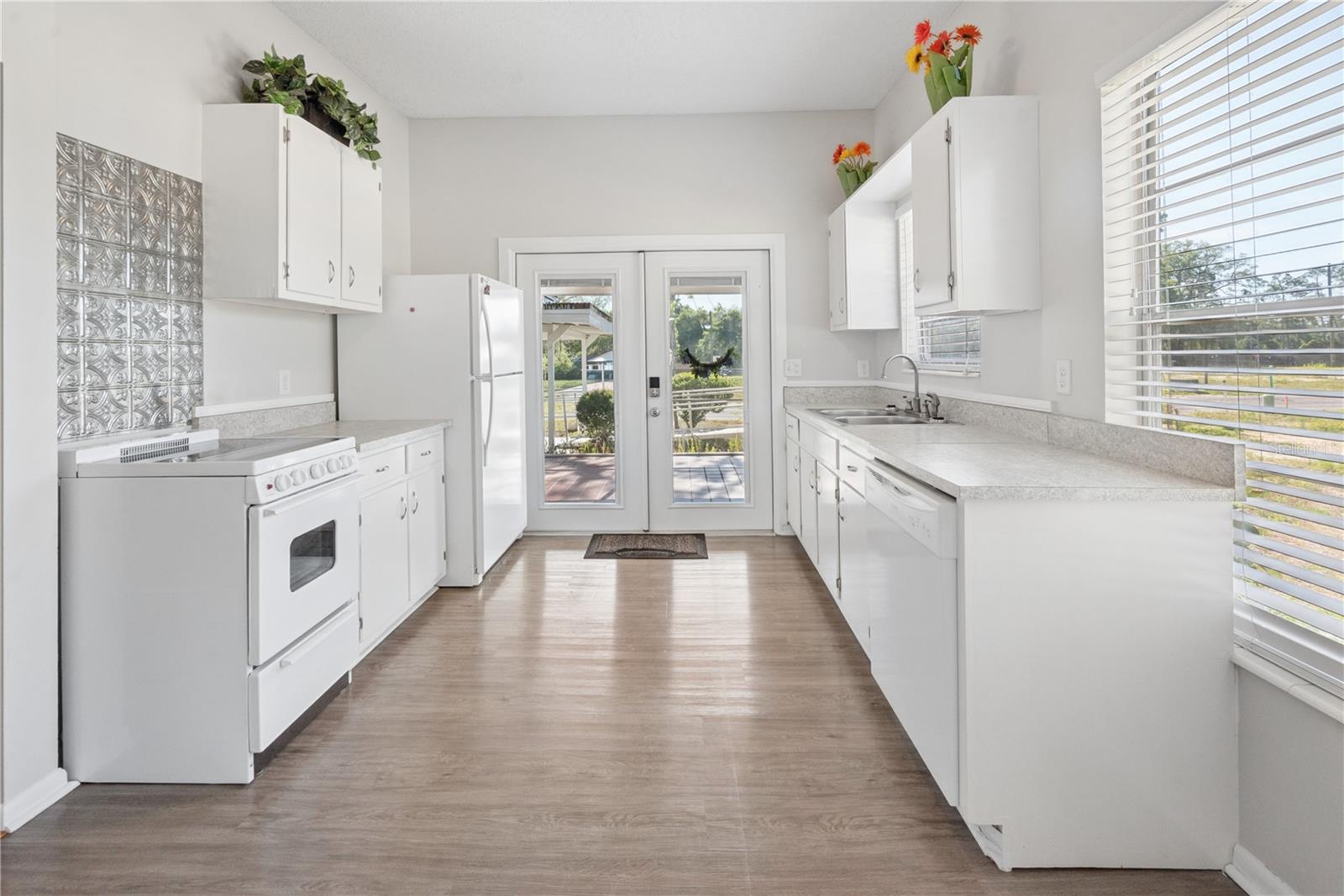 CARTERS ADD TO NEWBERRY - Residential