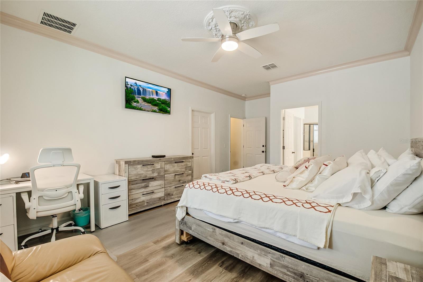 LESTER RIDGE - Residential