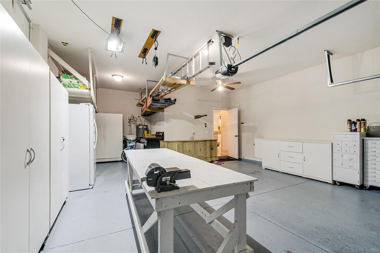LESTER RIDGE - Residential