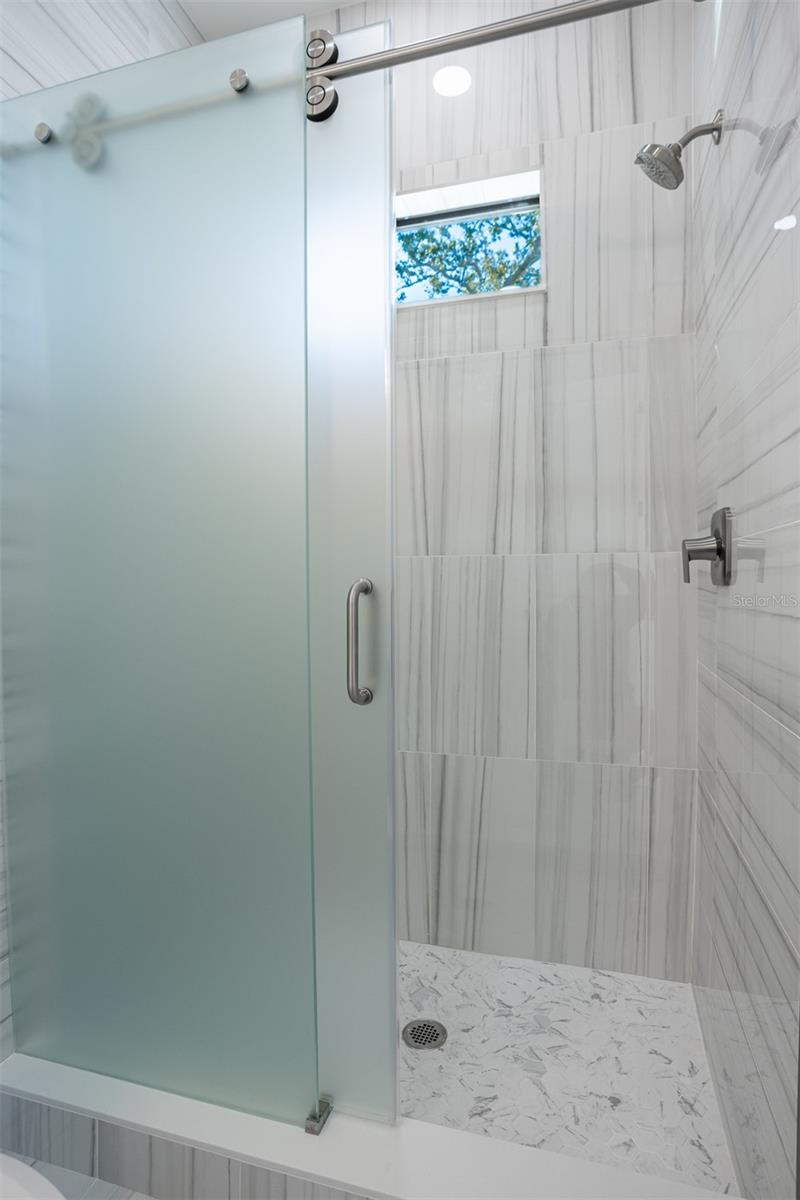 EAST INTERBAY AREA - Residential