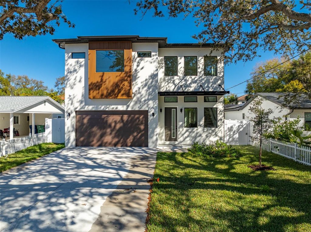 Photo of 3215 W Price Avenue, Tampa, FL 33611 (MLS # TB8480389)