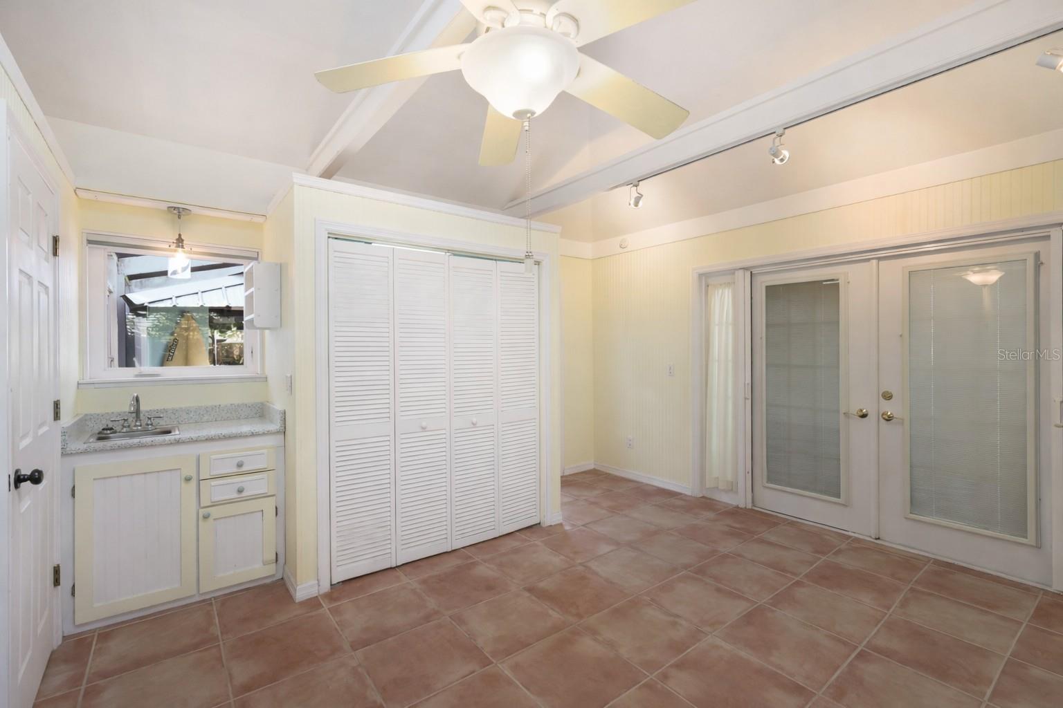 G L HORTONS RIVER SUB - Residential