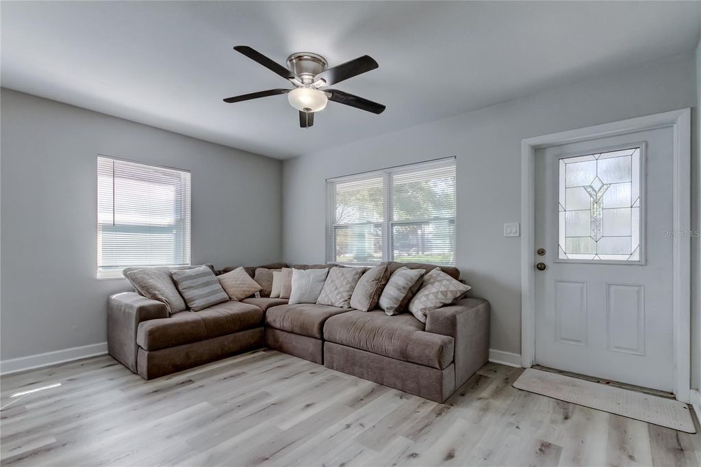 Photo of 439 34th Avenue N, St Petersburg, FL 33704 (MLS # TB8439024)