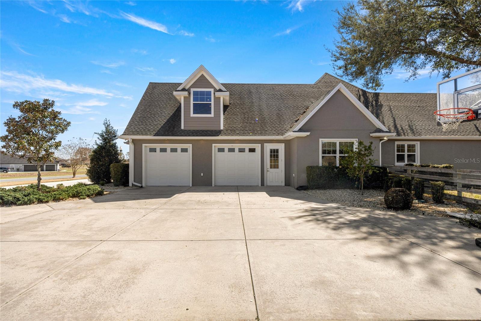 IRISH ACRES - Residential