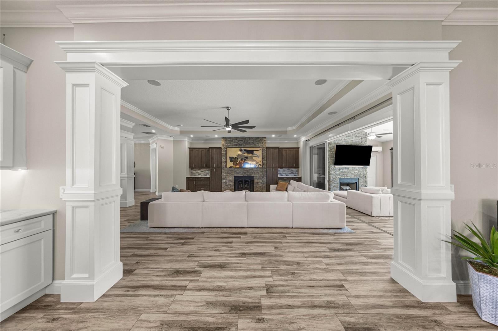 IRISH ACRES - Residential