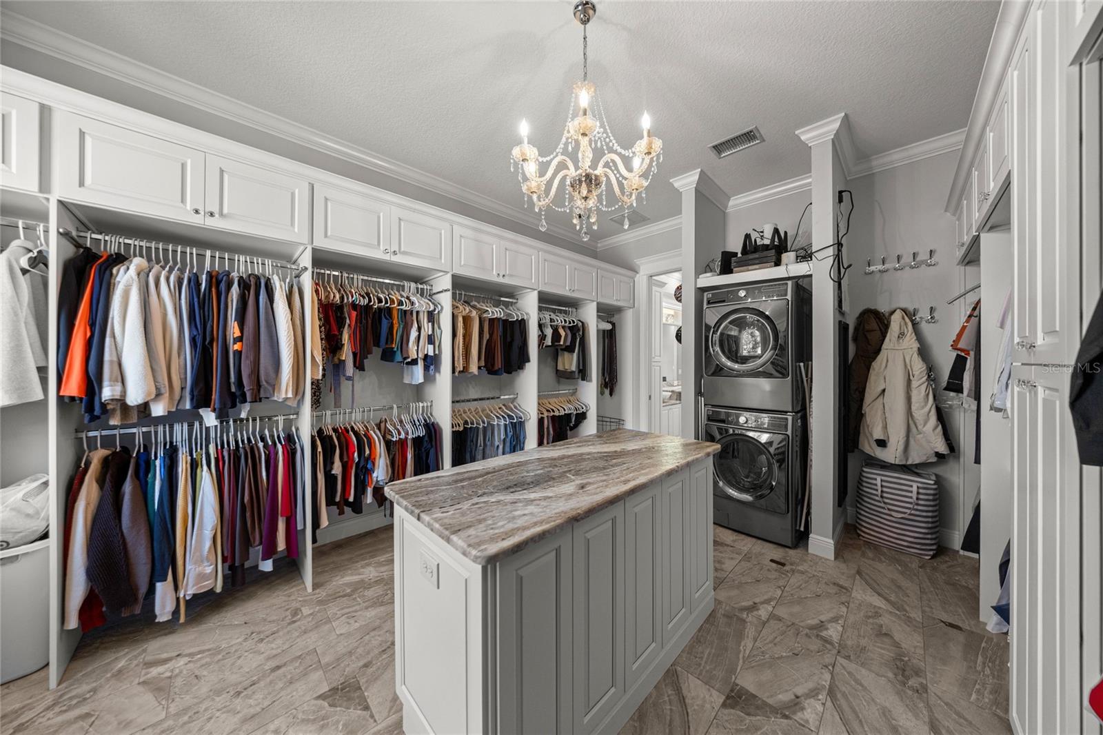 IRISH ACRES - Residential