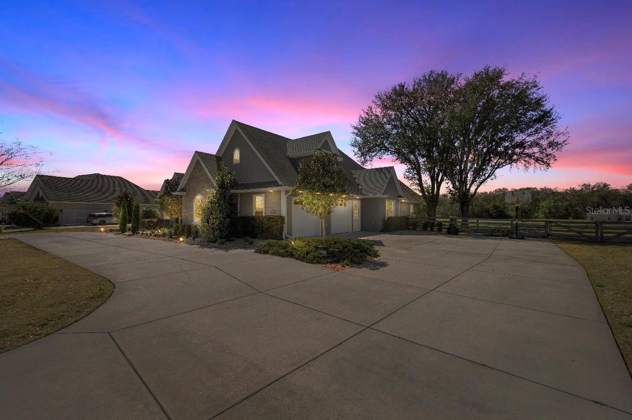 IRISH ACRES - Residential