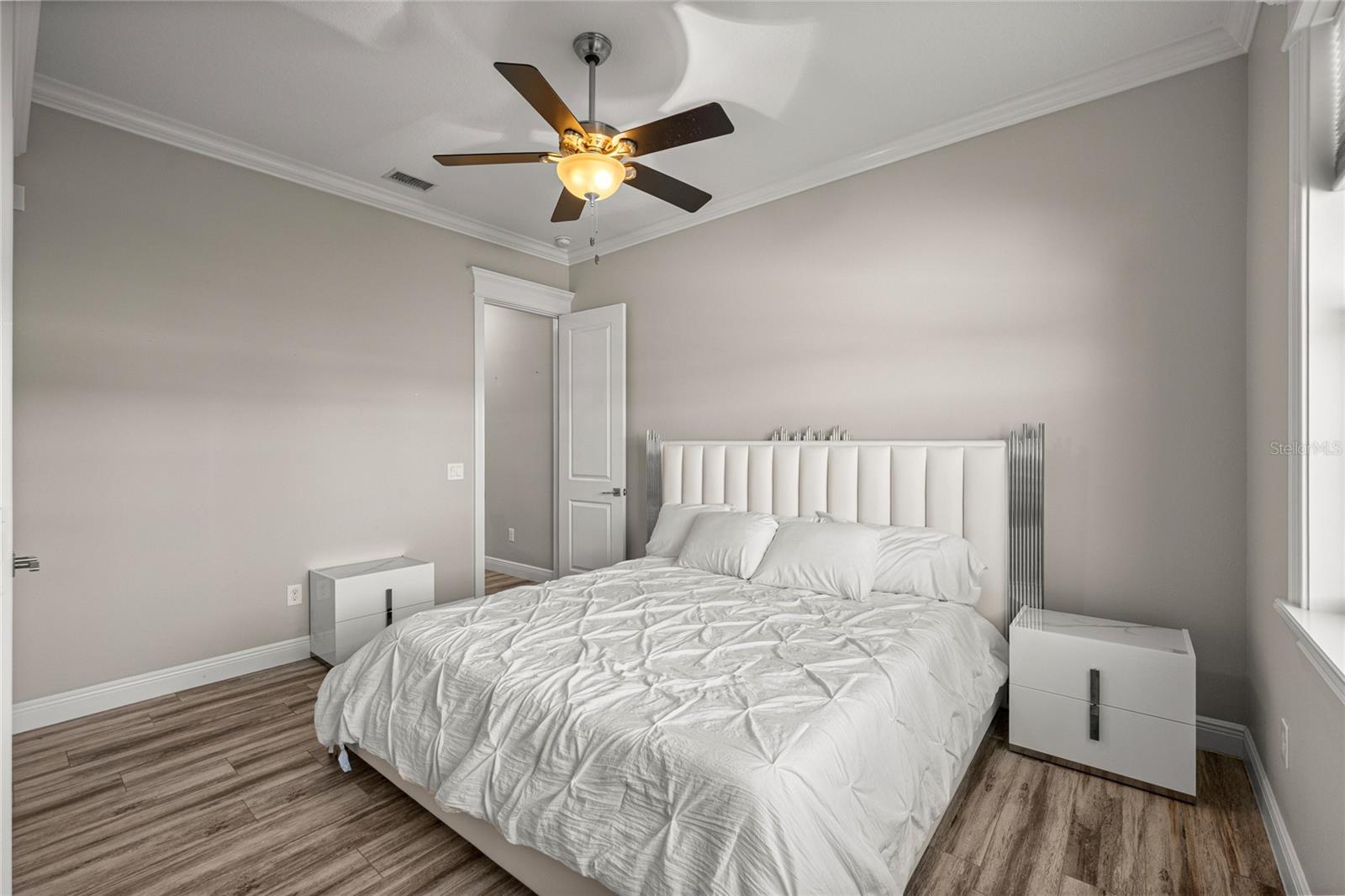 IRISH ACRES - Residential