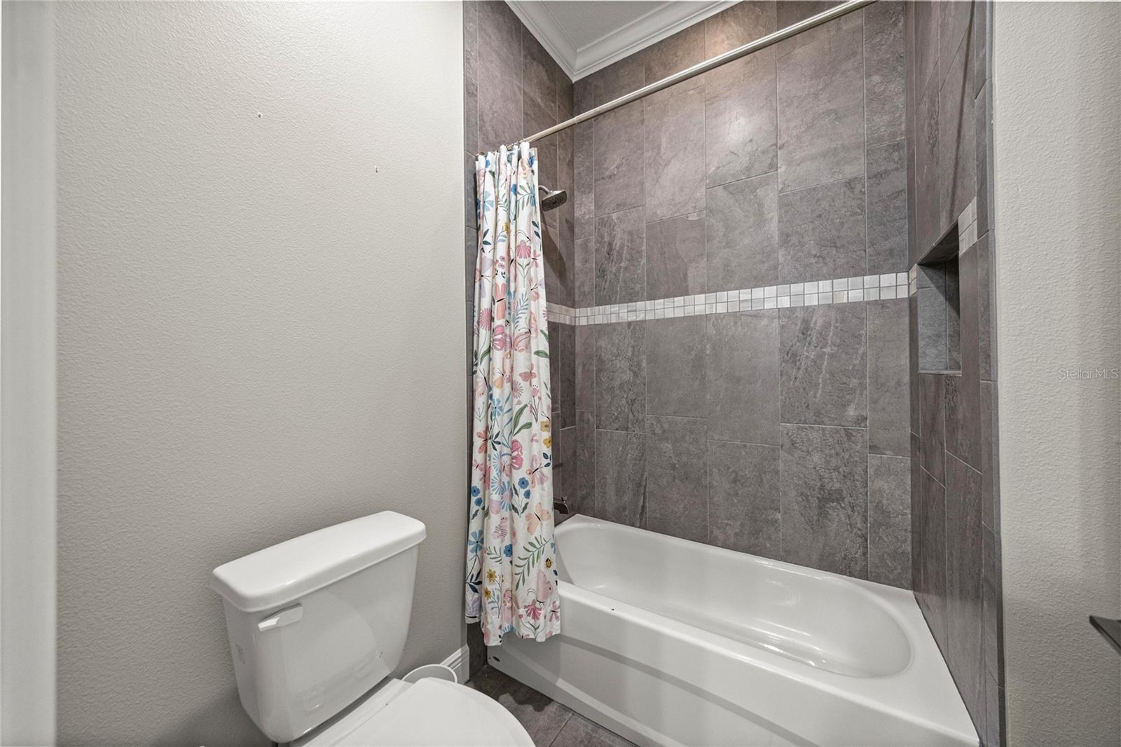 IRISH ACRES - Residential