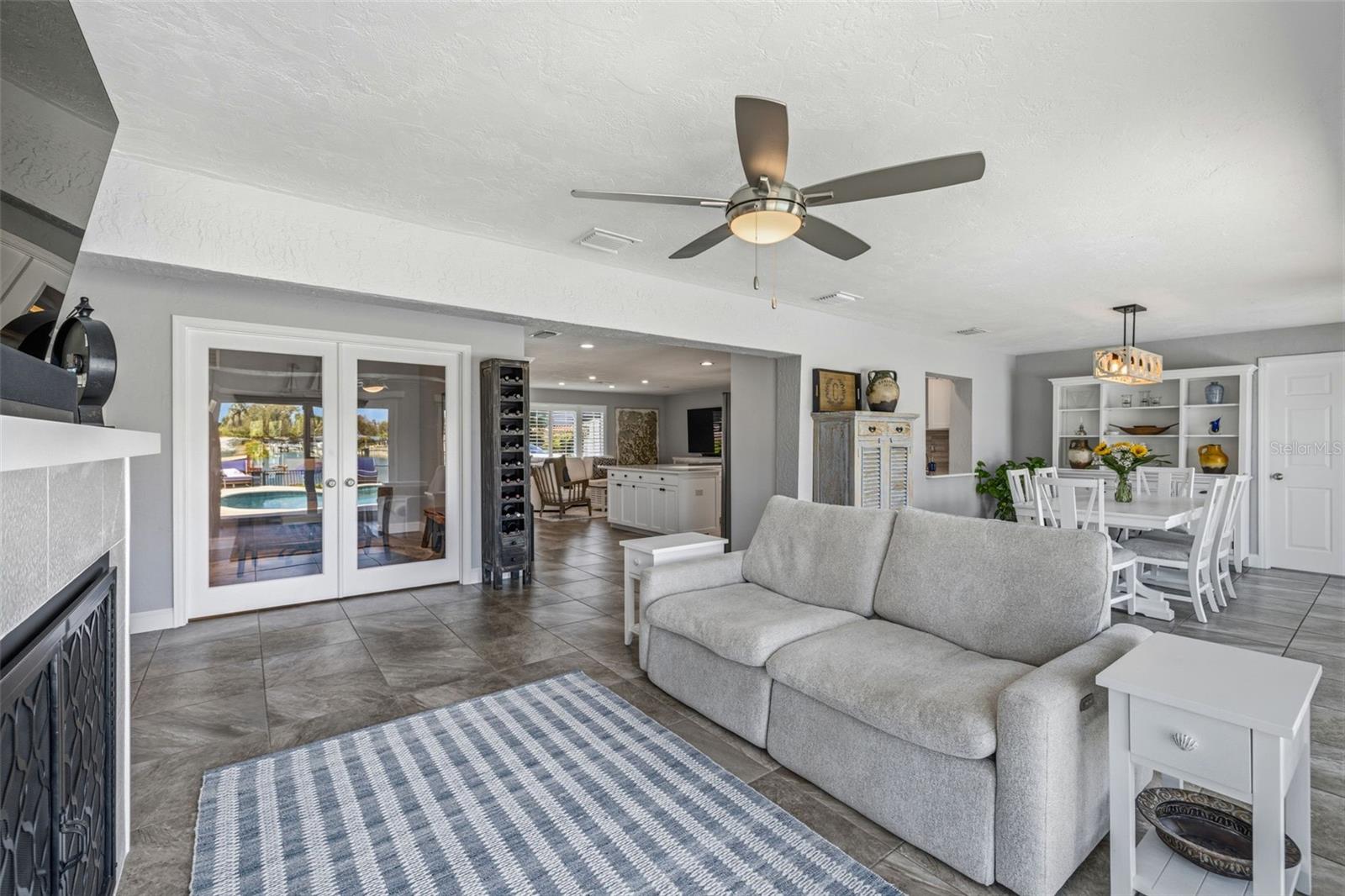 BROADWATER UNIT 2 BLK N - Residential