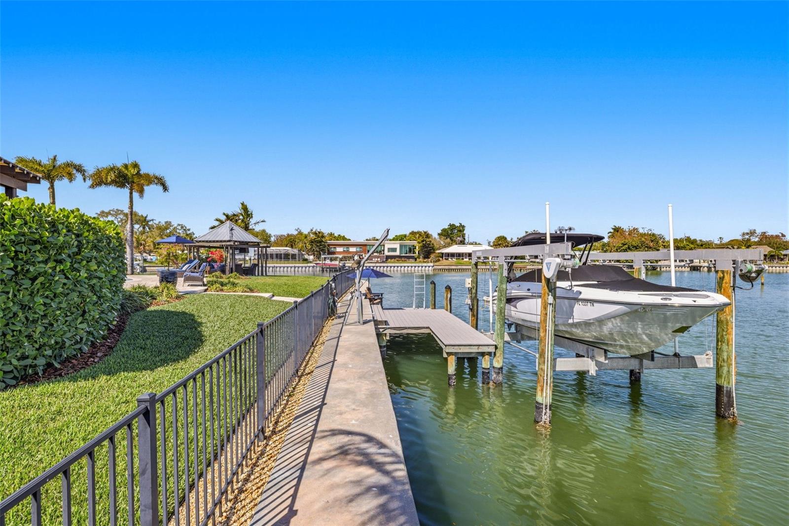 BROADWATER UNIT 2 BLK N - Residential