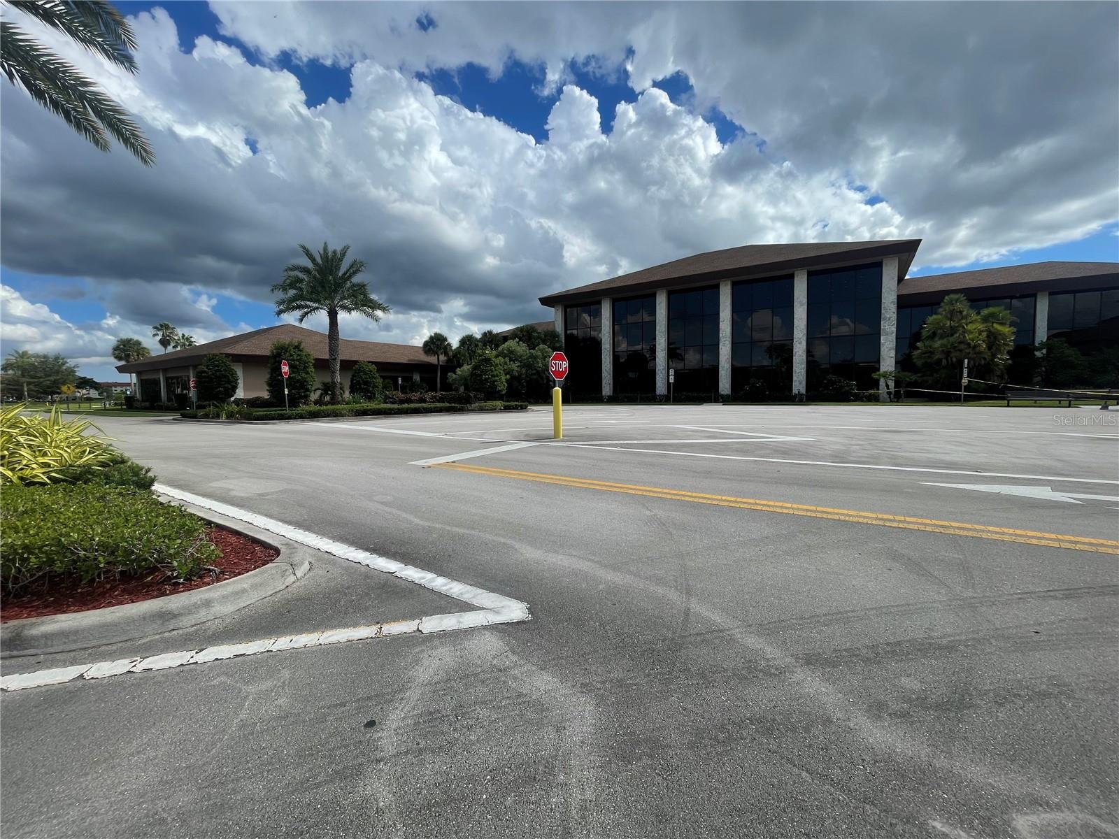 KINGSLEY AT CENTURY VILLAGE - Residential