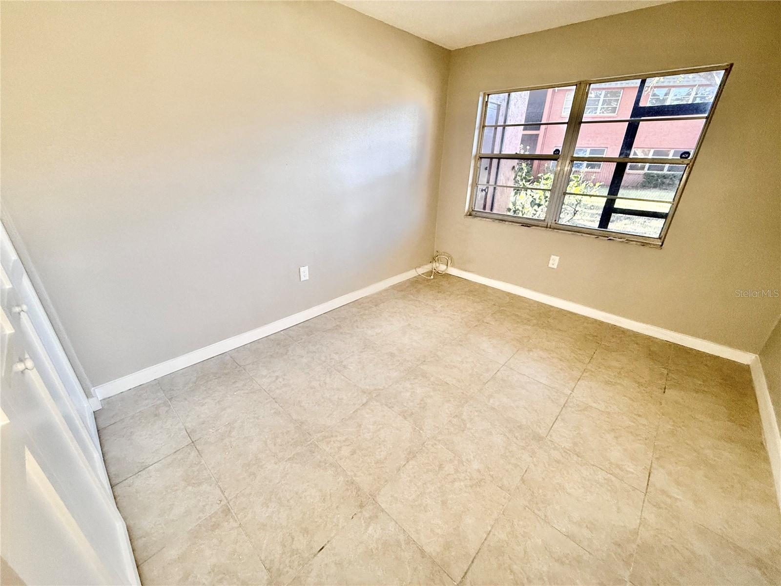 COVE SPGS CONDO - Residential