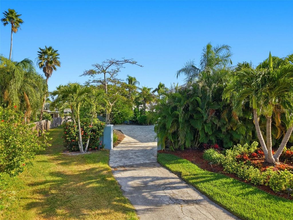 Photo of 401 Harbor Drive, Belleair Beach, FL 33786 (MLS # TB8454528)
