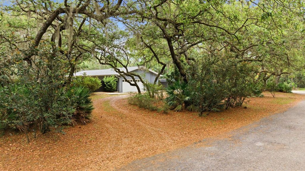 Photo of 176 Lake Eva Drive, Chuluota, FL 32766 (MLS # O6402768)
