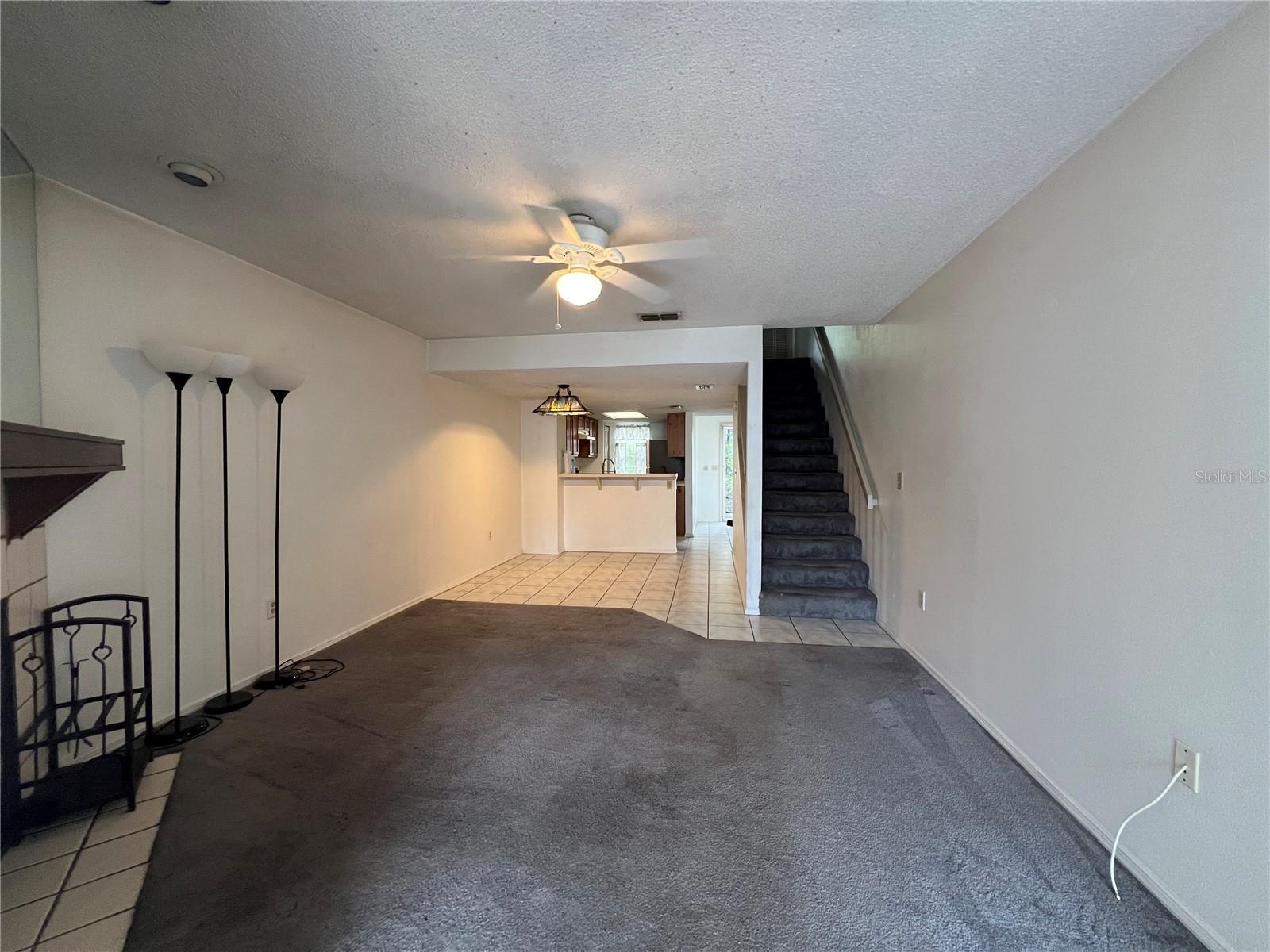 FOX CHASE TWNHMS - Residential Lease