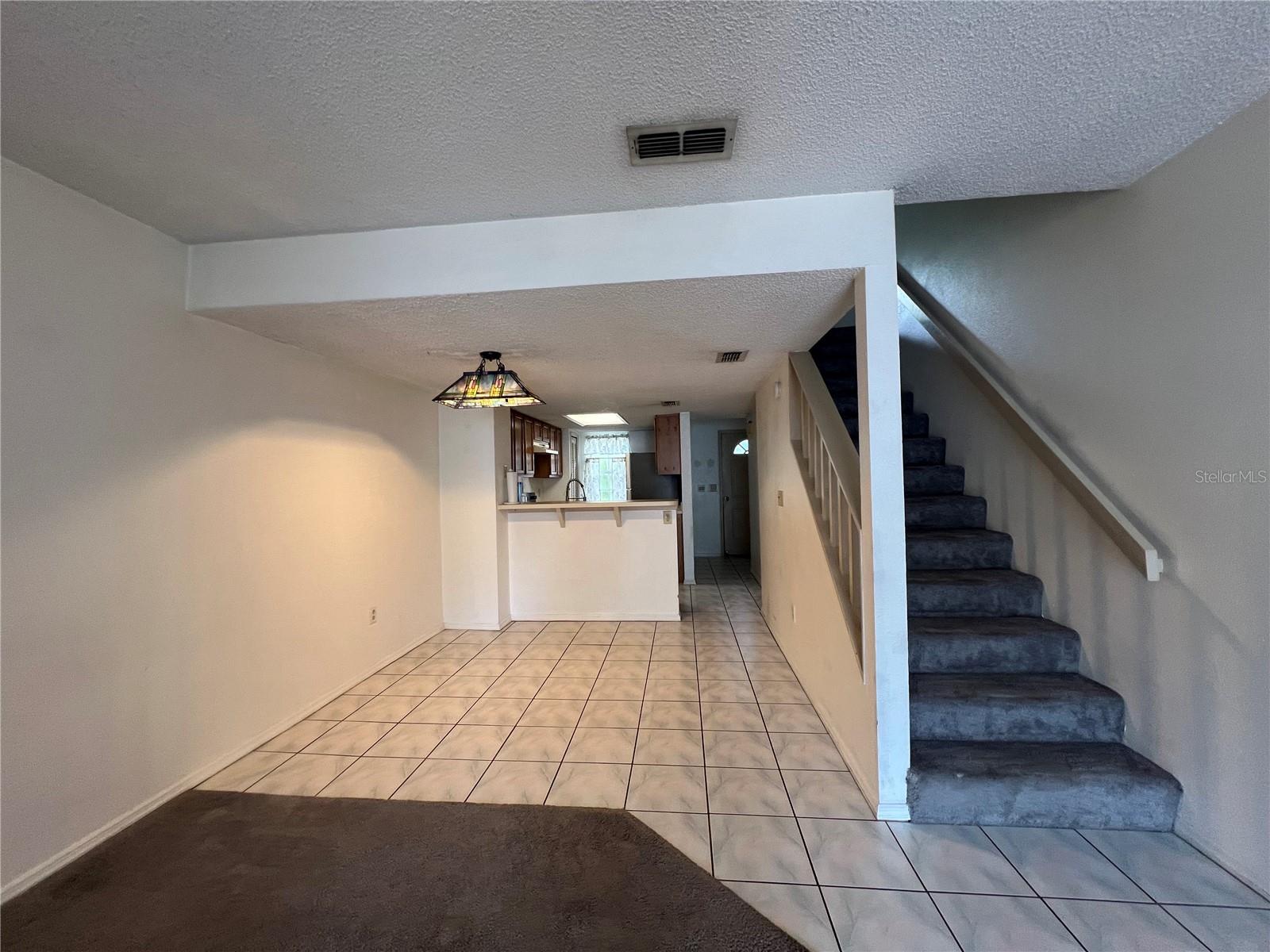 FOX CHASE TWNHMS - Residential Lease
