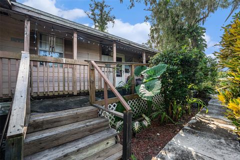 2203 HOLLOMAN ROAD PLANT CITY FL 33567