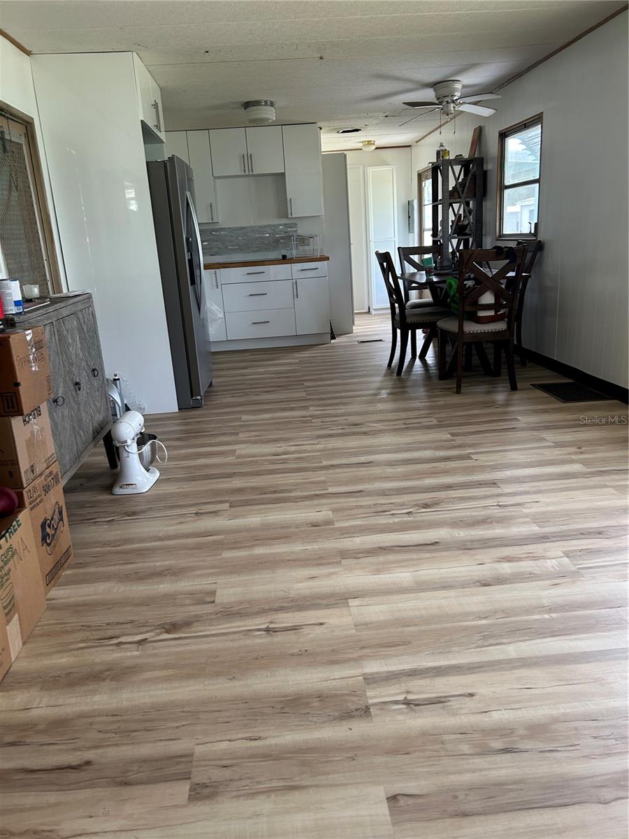 LA DORA MANOR - Residential