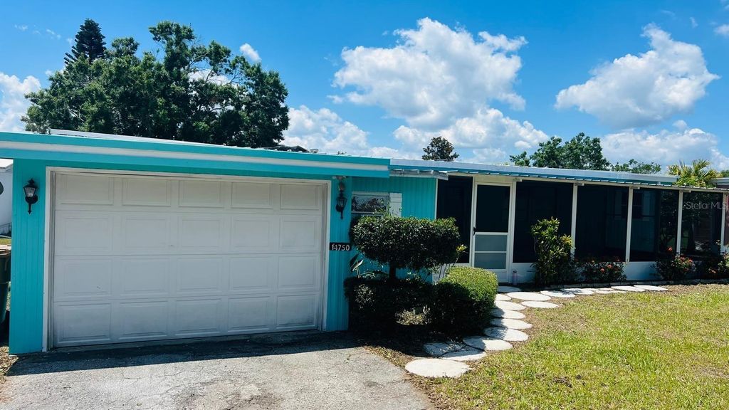 Photo of 14750 Old Us Highway 441, Tavares, FL 32778 (MLS # G5108813)