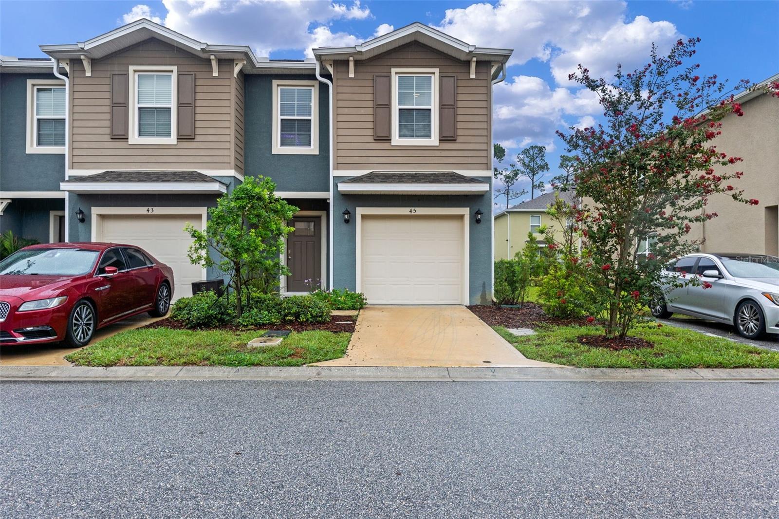 Discover this well-maintained 3-bedroom, 2.5-bathroom townhome available for rent in an excellent location. The thoughtfully designed floor plan features a welcoming foyer that opens to a spacious living room, dining area, and kitchen on the first floor—perfect for everyday living and entertaining.
Upstairs, you’ll find all three bedrooms, including a comfortable owner’s suite, along with a conveniently located laundry closet.
This home is situated in a highly rated school district and offers easy access to I-4, I-95, restaurants, shopping, and is just minutes from Daytona Beach.
The owner covers HOA fees, which include lawn maintenance. Tenants are responsible for water and electricity.
Don’t miss out on this great opportunity—schedule your showing today!