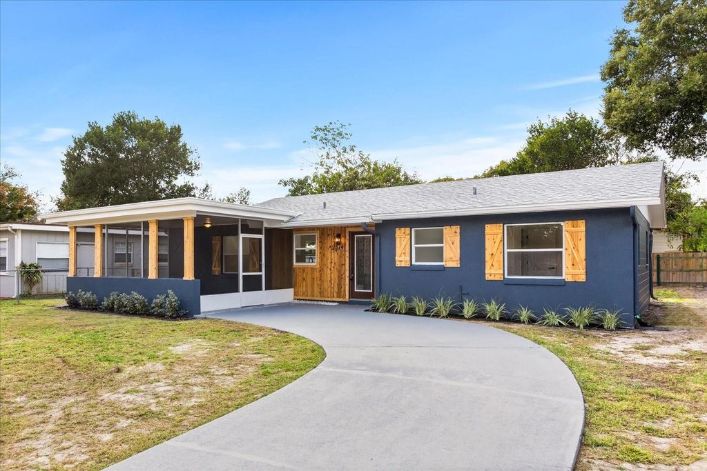 Photo of 1514 Lady Avenue, Ocoee, FL 34761 (MLS # O6385089)