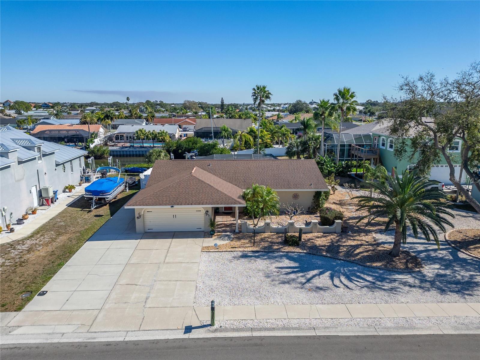 APOLLO BEACH UNIT 08 - Residential